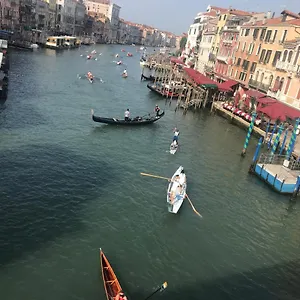 ca-san-samuele-venice.hotelinveneto.com/